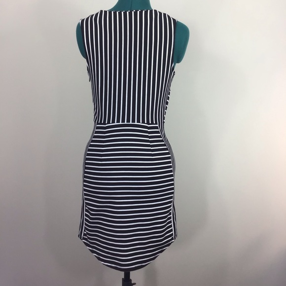 silence + noise Medium Dress - Picture 3 of 6